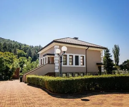 Midalidare & Hotel Mogilovo